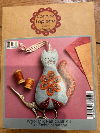 Corinne Lapierre: Folk Embroidered Cat Wool Mix Felt Craft Kit